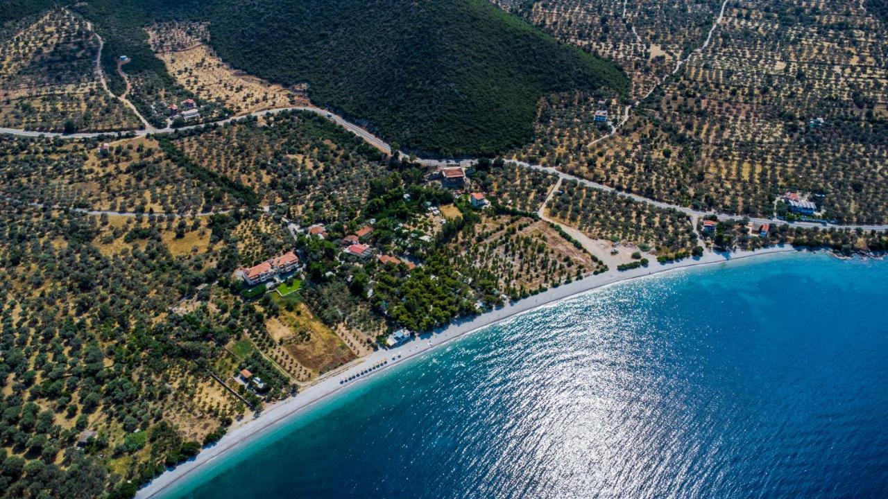 Manto Studios Tirós Eksteriør billede